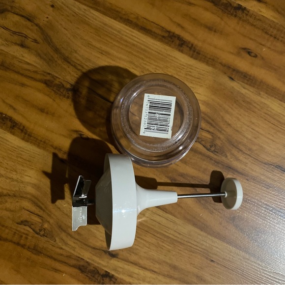 Vintage Manual Food Chopper With Stainless Steel Blades - Picture 13 of 13